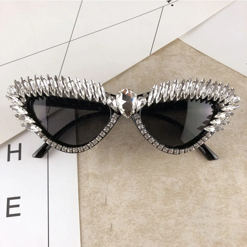 Cat Eye Sunglasses for Women Diamond Crystal Rhinestone Ladies Sun Glasses UV400 Shades Cateye Oculos De Sol Gafas Feminino 2019
Cat Eye Sunglasses for Women Diamond Crystal Rhinestone Ladies Sun Glasses UV400 Shades Cateye Oculos De Sol Gafas Feminino 2019