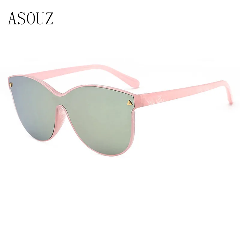 2019 new fashion ladies sunglasses classic retro brand design oval men's nail glasses star driving reflective sunglasses
2019 new fashion ladies sunglasses classic retro brand design oval men's nail glasses star driving reflective sunglasses