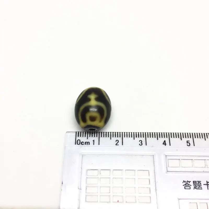Treasure Vase Old Natural Stone Yellow Color Tibetan Dzi Beads for making diy Jewelry Bracelet necklace Oval 1PCS 1LOT
Treasure Vase Old Natural Stone Yellow Color Tibetan Dzi Beads for making diy Jewelry Bracelet necklace Oval 1PCS 1LOT
