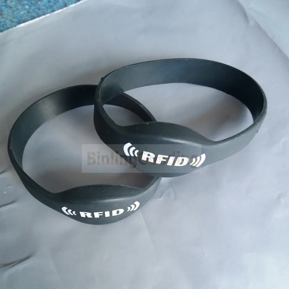 125khz RFID EM4100/TK4100 Wristband Bracelet ID Card Silicone RFID Band Read Only Access Control Card
125khz RFID EM4100/TK4100 Wristband Bracelet ID Card Silicone RFID Band Read Only Access Control Card