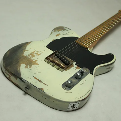 Handwork Heavy Aged Relic Electric Guitar with Ash Body in White Color, Aged guitar parts, Brass Saddle bridge
Handwork Heavy Aged Relic Electric Guitar with Ash Body in White Color, Aged guitar parts, Brass Saddle bridge
