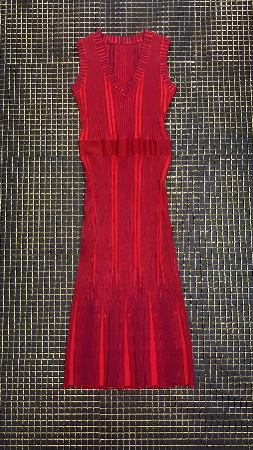 2019 New Women Red V-Neck sleeveless Dress Bodycon Cut Out Sexy Celebrity evening Party Bandage Dress
2019 New Women Red V-Neck sleeveless Dress Bodycon Cut Out Sexy Celebrity evening Party Bandage Dress