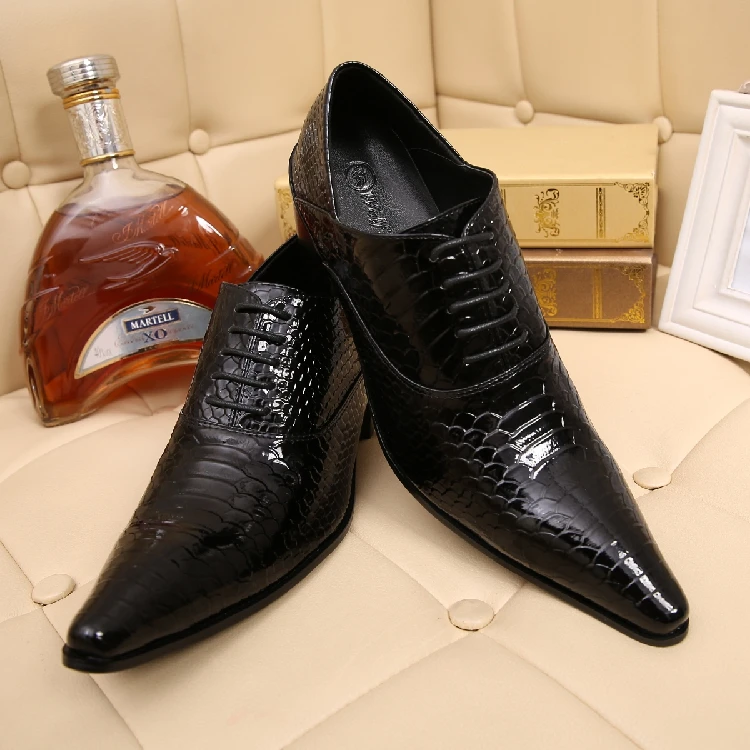 High quality Genuine leather business men dress shoes breathable lace up pointed formal wedding shoes men black oxfords
High quality Genuine leather business men dress shoes breathable lace up pointed formal wedding shoes men black oxfords