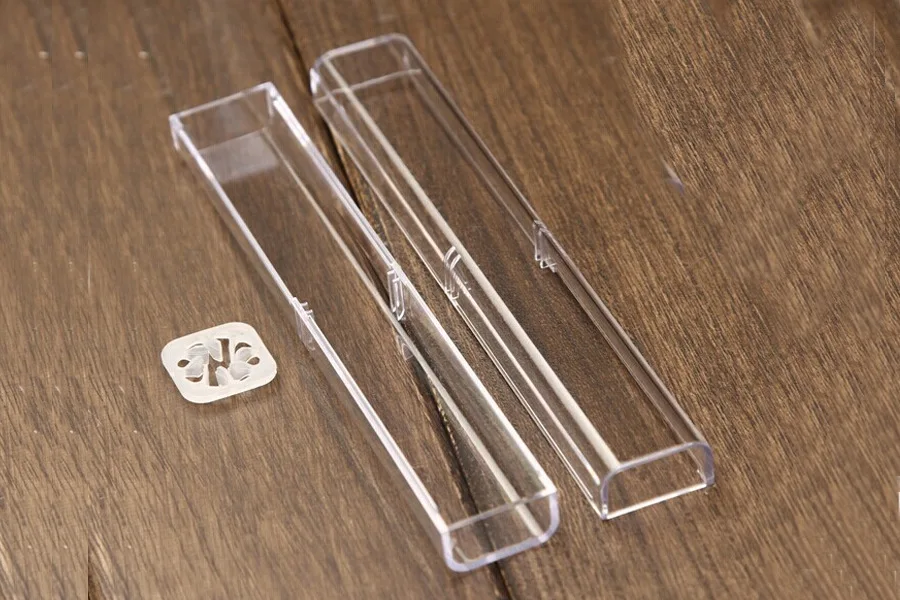 50PCS Factory direct sale for crystal pen pencil case clear pen box free shipping
50PCS Factory direct sale for crystal pen pencil case clear pen box free shipping
