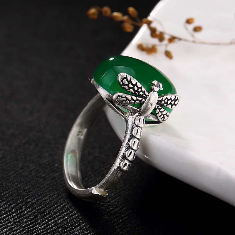 Silver S990 Silver Dragon Dragonfly Carving Engraved Jade Pomegranate Red Corundum Opening Lady High-end Ring Wholesale
Silver S990 Silver Dragon Dragonfly Carving Engraved Jade Pomegranate Red Corundum Opening Lady High-end Ring Wholesale