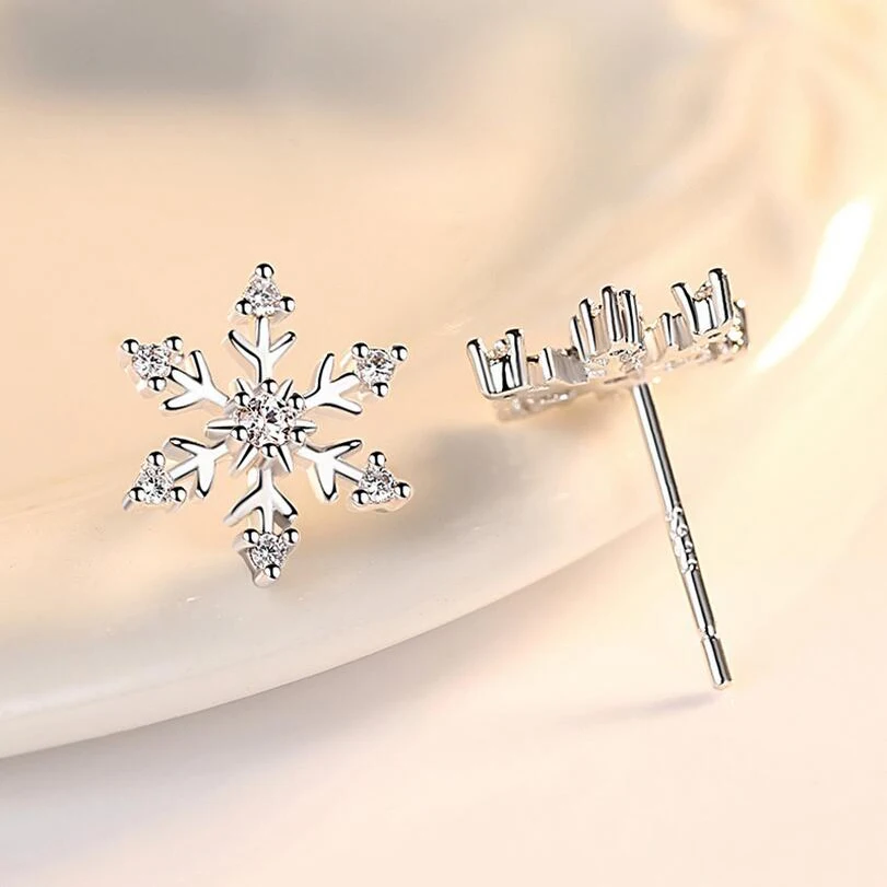Ladies Crystal Snow Flake Stud Earrings For Women Bijoux Statement Snow Silver Color Stud Earrings Fashion Jewelry Zircon
Ladies Crystal Snow Flake Stud Earrings For Women Bijoux Statement Snow Silver Color Stud Earrings Fashion Jewelry Zircon