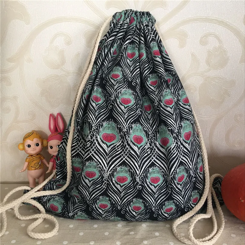 YILE Cotton Flannel Drawstring Backpack Shoes Book Bag Peacock Tail 3 Colors to choose from B28
YILE Cotton Flannel Drawstring Backpack Shoes Book Bag Peacock Tail 3 Colors to choose from B28