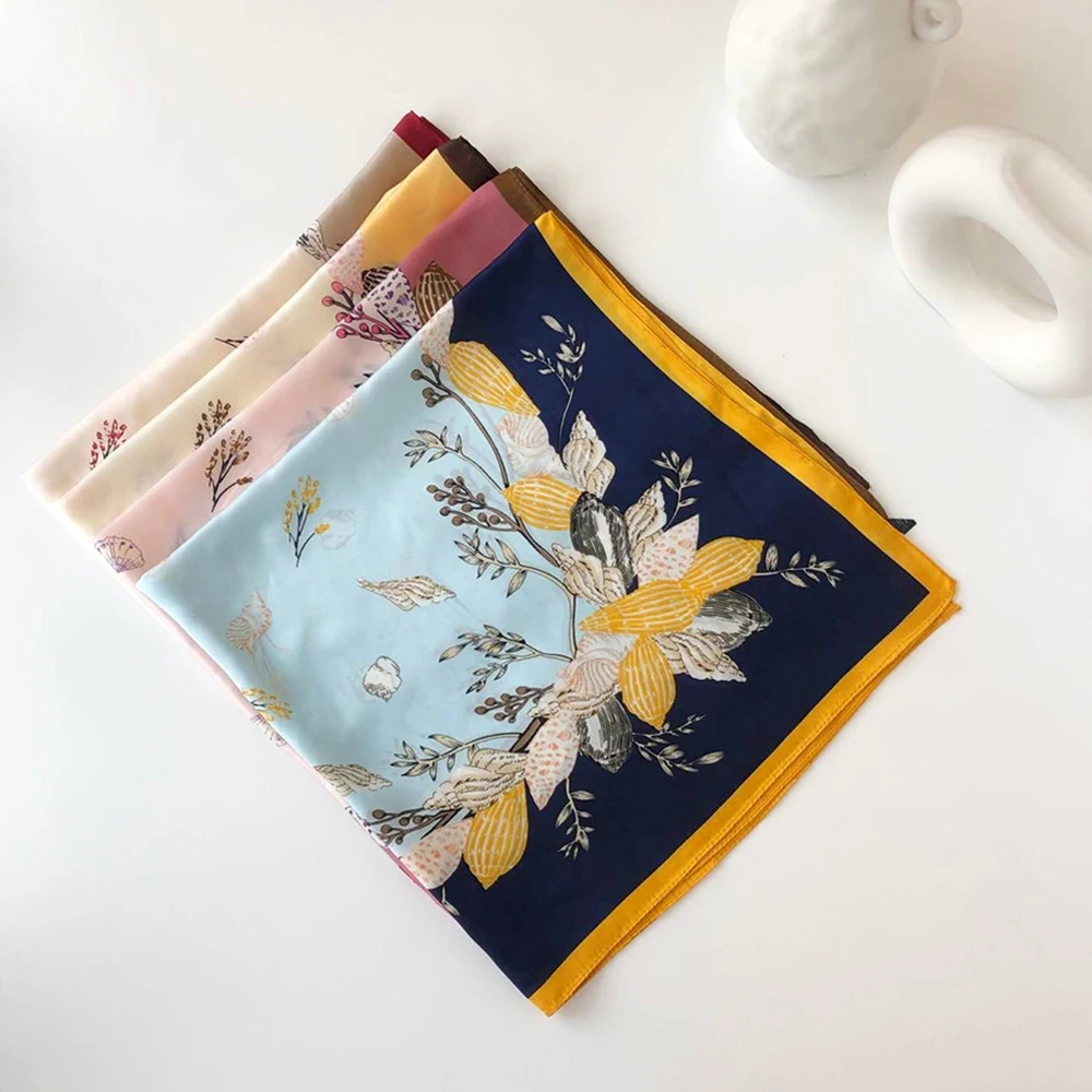 Retro Summer Women Scarves Elegant Small Floral Series Square Elegant Korean Shawl Sweet Printing Ladies Pleated Literary Blue
Retro Summer Women Scarves Elegant Small Floral Series Square Elegant Korean Shawl Sweet Printing Ladies Pleated Literary Blue