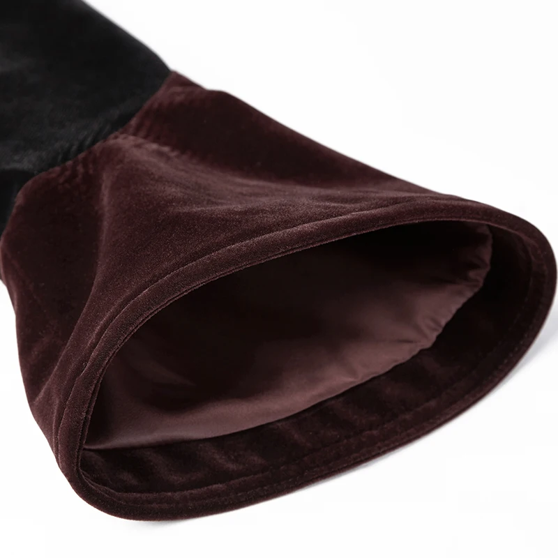 Pattern embroidery decoration splicing and carving buttons fine twill latitude velveteen coat Gothic Scissor tail Jacket Y-769
Pattern embroidery decoration splicing and carving buttons fine twill latitude velveteen coat Gothic Scissor tail Jacket Y-769