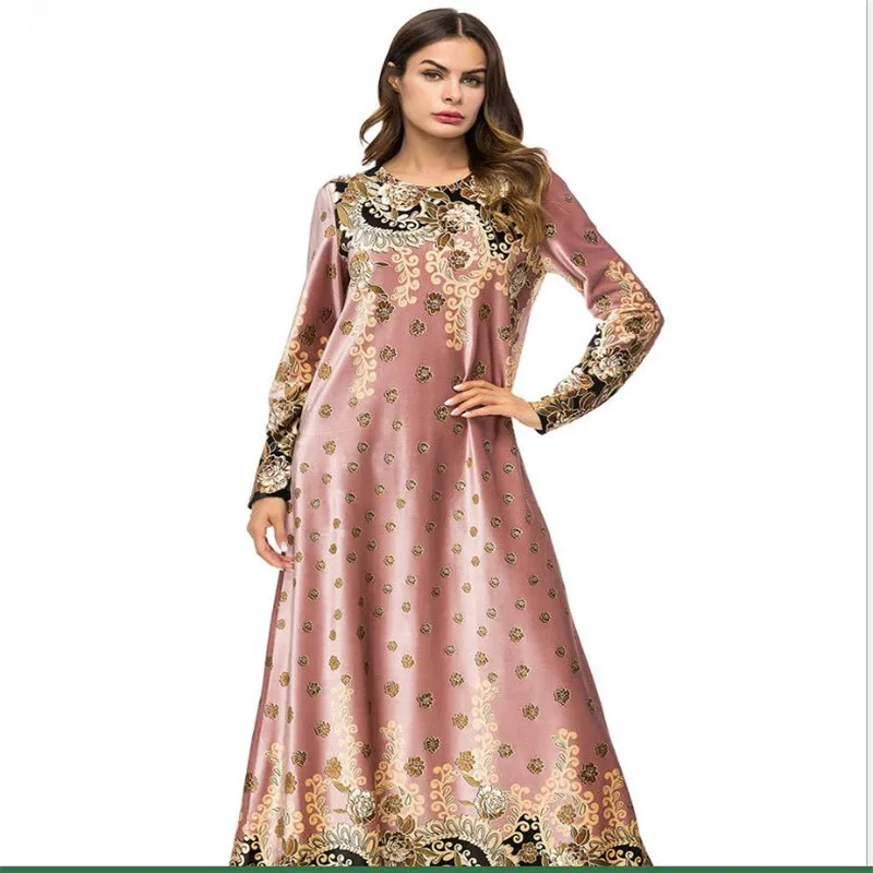 UAE Abayas For Women Autumh Elegant Dress Velvet Muslim Embroidery Dress Women Loose Robe Dubai Turkish Islamic Dress2019 Q1253
UAE Abayas For Women Autumh Elegant Dress Velvet Muslim Embroidery Dress Women Loose Robe Dubai Turkish Islamic Dress2019 Q1253