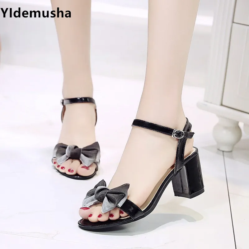 22019 Women's PU Sandals Spring Summer Ladies Shoes High Square Heel 7cm Peep-toe Work Sandals New Fashion Women Casual sandalia
22019 Women's PU Sandals Spring Summer Ladies Shoes High Square Heel 7cm Peep-toe Work Sandals New Fashion Women Casual sandalia