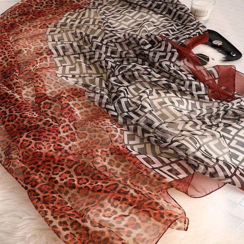 LaMaxPa 2019 New Fashion Spring Silk Scarf For Women/ Long Soft Leopard Print Wraps and Shawls Beach Hijab Female Foulard
LaMaxPa 2019 New Fashion Spring Silk Scarf For Women/ Long Soft Leopard Print Wraps and Shawls Beach Hijab Female Foulard