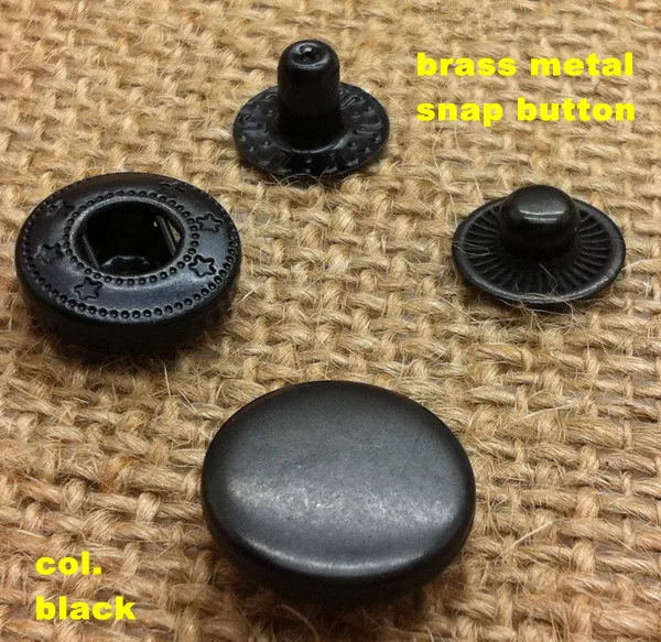 12.5mm black metal snap button, press button garment accessories 100 pcs/ lot, free shipping via CPAM
12.5mm black metal snap button, press button garment accessories 100 pcs/ lot, free shipping via CPAM