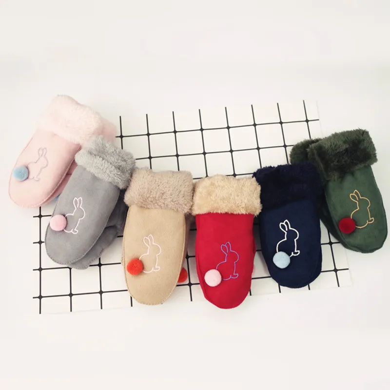 2018New boy and girl Lovely Cartoon rabbit Mittens Winter Warm Thick Cashmere Suede Leather Boy/Girls Outdoor Sports Ski Glove
2018New boy and girl Lovely Cartoon rabbit Mittens Winter Warm Thick Cashmere Suede Leather Boy/Girls Outdoor Sports Ski Glove