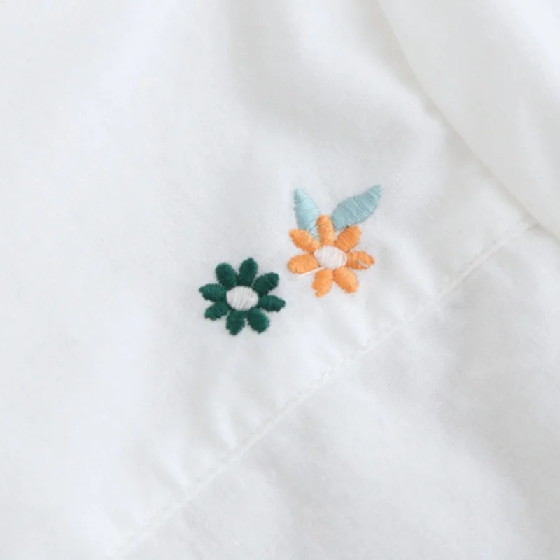 Women Long Sleeve Shirt Ladies Turn Down Collar Cotton Blouse Animal Embroidery Female Shirt
Women Long Sleeve Shirt Ladies Turn Down Collar Cotton Blouse Animal Embroidery Female Shirt