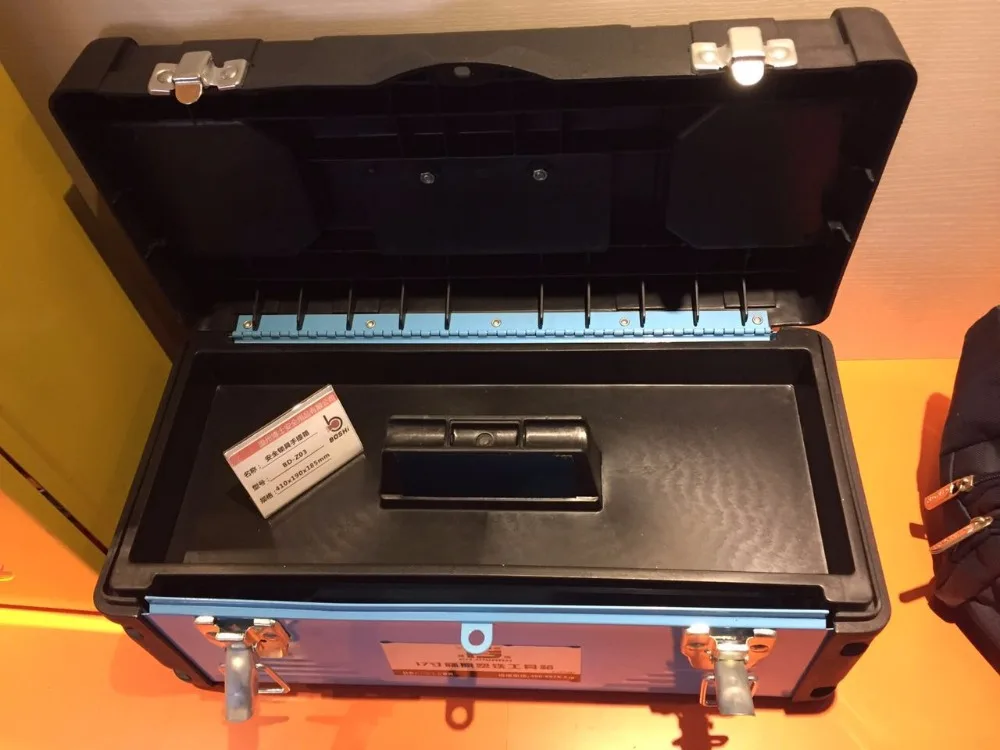 Special suitcase for locking and listing inspection Plating tin Engineering plastics PP Portable safety lock suitc BD-Z03
Special suitcase for locking and listing inspection Plating tin Engineering plastics PP Portable safety lock suitc BD-Z03
