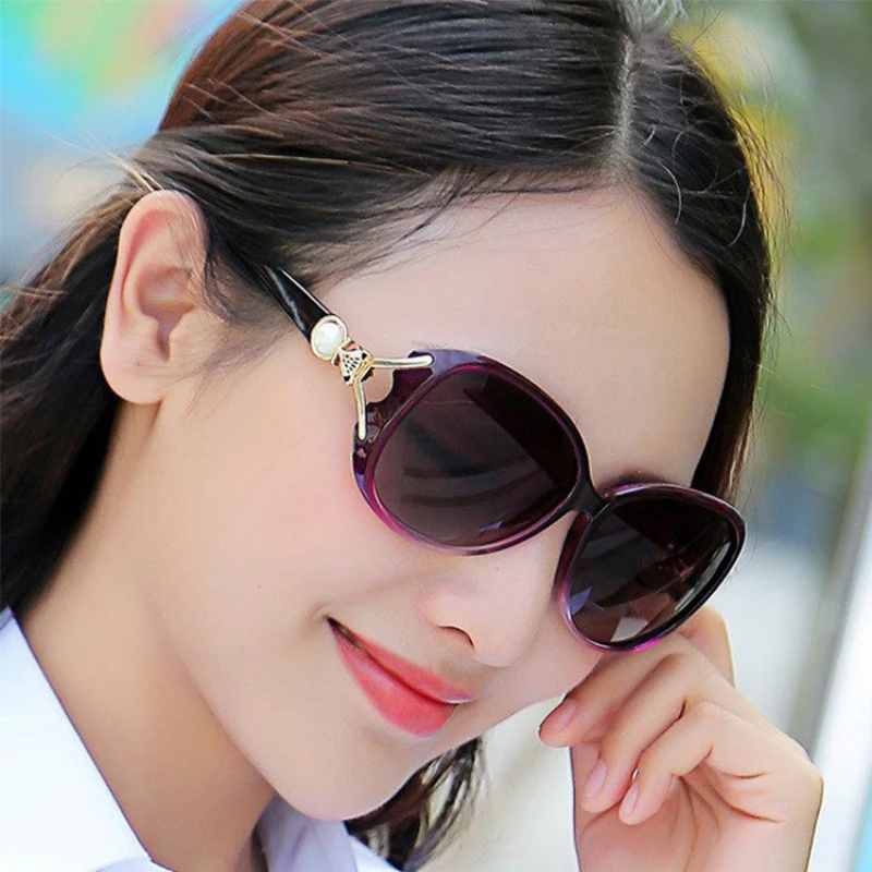 2019 Pearl Round Oversized Sunglasses Women Luxury Brand Designer Vintage Women Sunglass Fashion Big Frame Sun Glasses UV400
2019 Pearl Round Oversized Sunglasses Women Luxury Brand Designer Vintage Women Sunglass Fashion Big Frame Sun Glasses UV400
