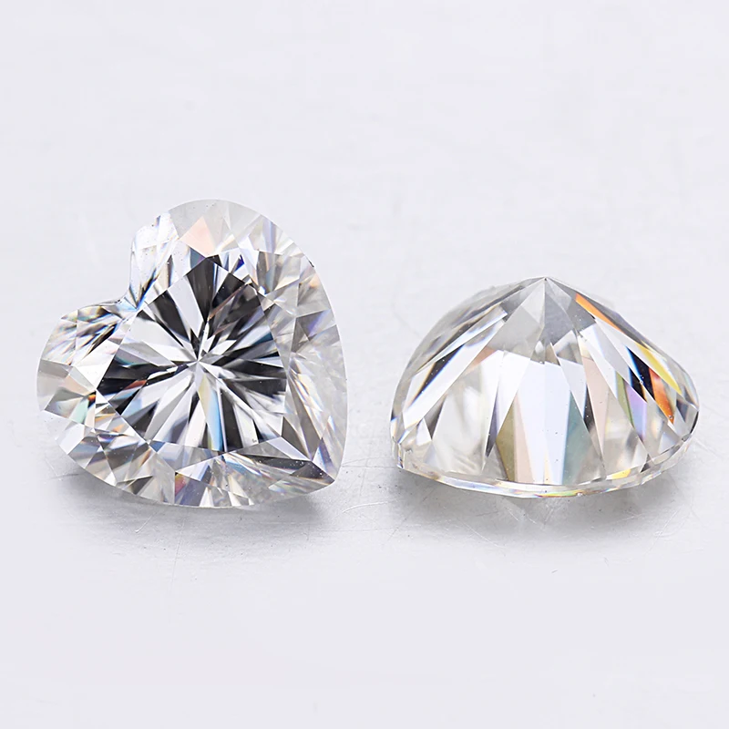 Романтические 8*8 мм E/F супер блестящие 2ct камни в форме сердца Moissanite бусы
Романтические 8*8 мм E/F супер блестящие 2ct камни в форме сердца Moissanite бусы