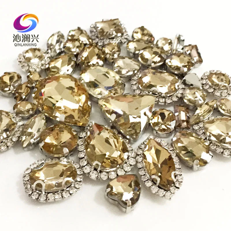 Light coffee color Mix size Crystal buckle+claw rhinestone,Silver base galss sew on stones diy/Clothing accessories 50pcs/pack
Light coffee color Mix size Crystal buckle+claw rhinestone,Silver base galss sew on stones diy/Clothing accessories 50pcs/pack