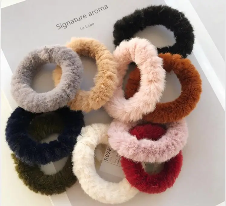 Hot Faux Fur Pom Poms Hair Scrunchies Elastic Hair Bands Solid Artificial Rabbit Hair Ties Girls Hair Accessories
Hot Faux Fur Pom Poms Hair Scrunchies Elastic Hair Bands Solid Artificial Rabbit Hair Ties Girls Hair Accessories