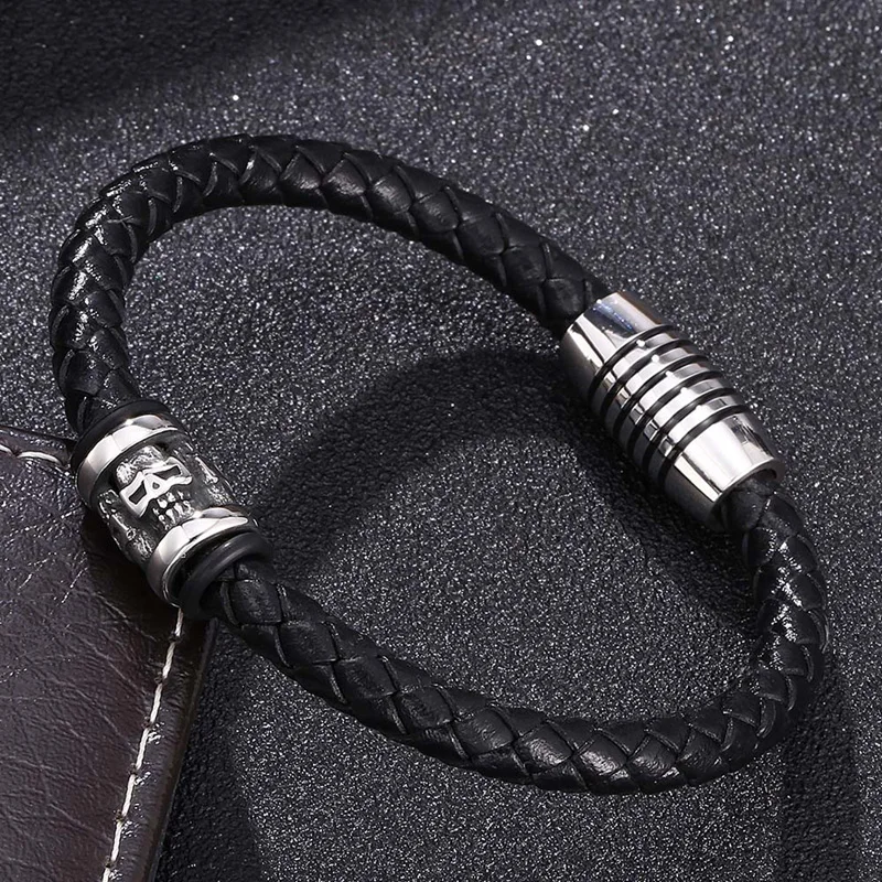 Vintage Men Bracelet Skull Skeleton Bracelet Punk Braided Leather Bracelet Magnetic Clasp Male Wrist Band Man Jewelry SP0195-7
Vintage Men Bracelet Skull Skeleton Bracelet Punk Braided Leather Bracelet Magnetic Clasp Male Wrist Band Man Jewelry SP0195-7