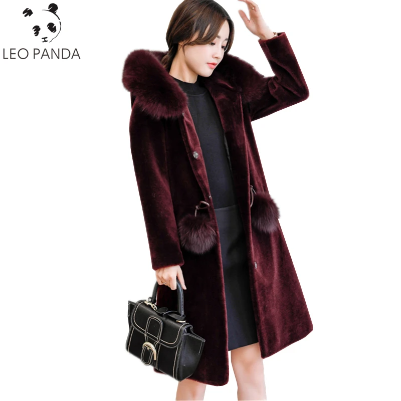 Women Clothing Sheep Shearing Faux Fur Coat Winter 2021 New Fashion Plus Size Faux Fox Fur Collar Hooded Warm Female Outerwear
Women Clothing Sheep Shearing Faux Fur Coat Winter 2021 New Fashion Plus Size Faux Fox Fur Collar Hooded Warm Female Outerwear