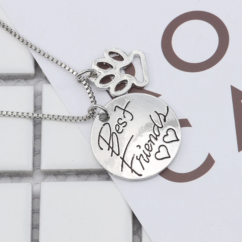 Simple Fashion Pet Dog Paw Print Label Pendant Pendant Necklace Pop Love Matter Label Pet Student Souvenir Animal Jewelry
Simple Fashion Pet Dog Paw Print Label Pendant Pendant Necklace Pop Love Matter Label Pet Student Souvenir Animal Jewelry