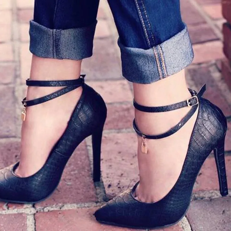 Fashion Women's Shoes ,black leather 11cm high-heels shoes pointed toe pumps SIZE:34-45 plus size
Fashion Women's Shoes ,black leather 11cm high-heels shoes pointed toe pumps SIZE:34-45 plus size