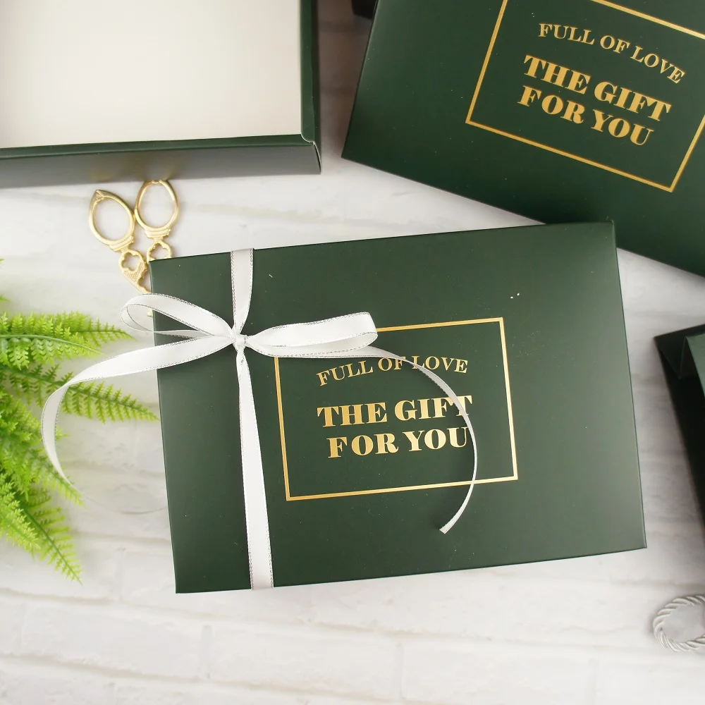 blackish green gold gift box design 20*14*5.2cm Paper Box wedding Party Candy Cookie Macaroon Christmas DIY gift Packaging
blackish green gold gift box design 20*14*5.2cm Paper Box wedding Party Candy Cookie Macaroon Christmas DIY gift Packaging