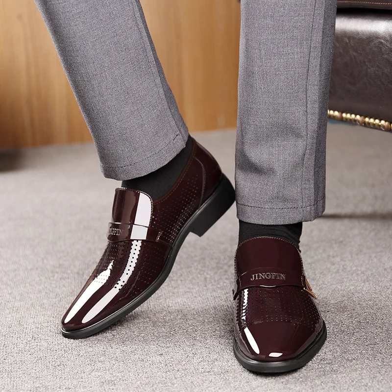 Mens Pointed Toe Dress Shoes Summer Breathable Wedding Shoes Black 2021 Formal Leather Shoes Men Decent Office Shoes Cutout
Mens Pointed Toe Dress Shoes Summer Breathable Wedding Shoes Black 2021 Formal Leather Shoes Men Decent Office Shoes Cutout