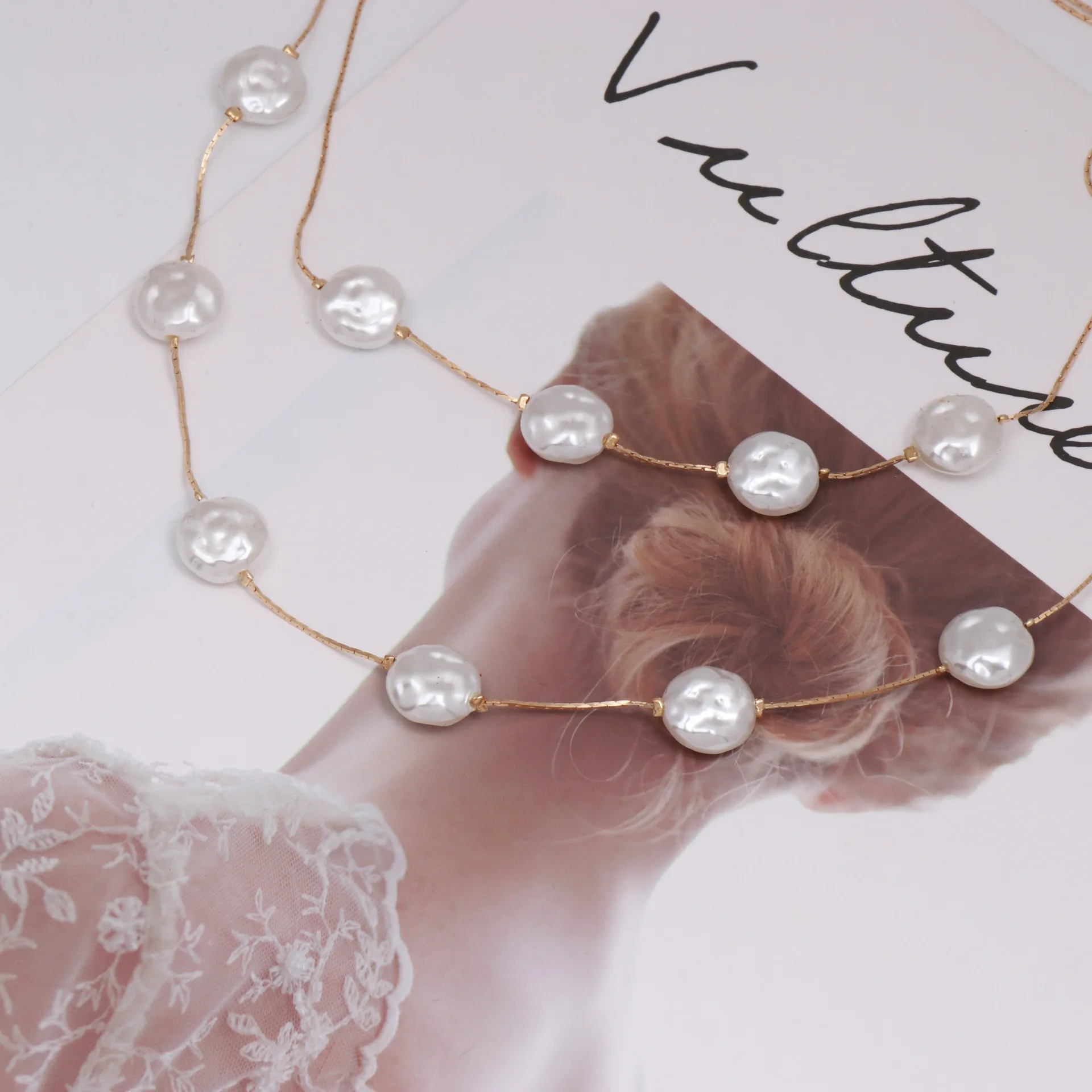 Baroque Pearls Clavicle Chains Female Luxury Design 2019 Fashion Jewelry Necklaces for Women Double Chain Girls Gift New
Baroque Pearls Clavicle Chains Female Luxury Design 2019 Fashion Jewelry Necklaces for Women Double Chain Girls Gift New