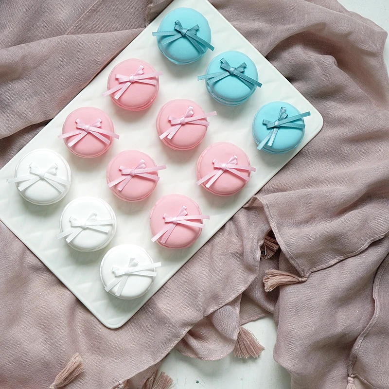 Simulation macaron Cute girl heart dessert props Bow macaron Children's room soft furnishings
Simulation macaron Cute girl heart dessert props Bow macaron Children's room soft furnishings