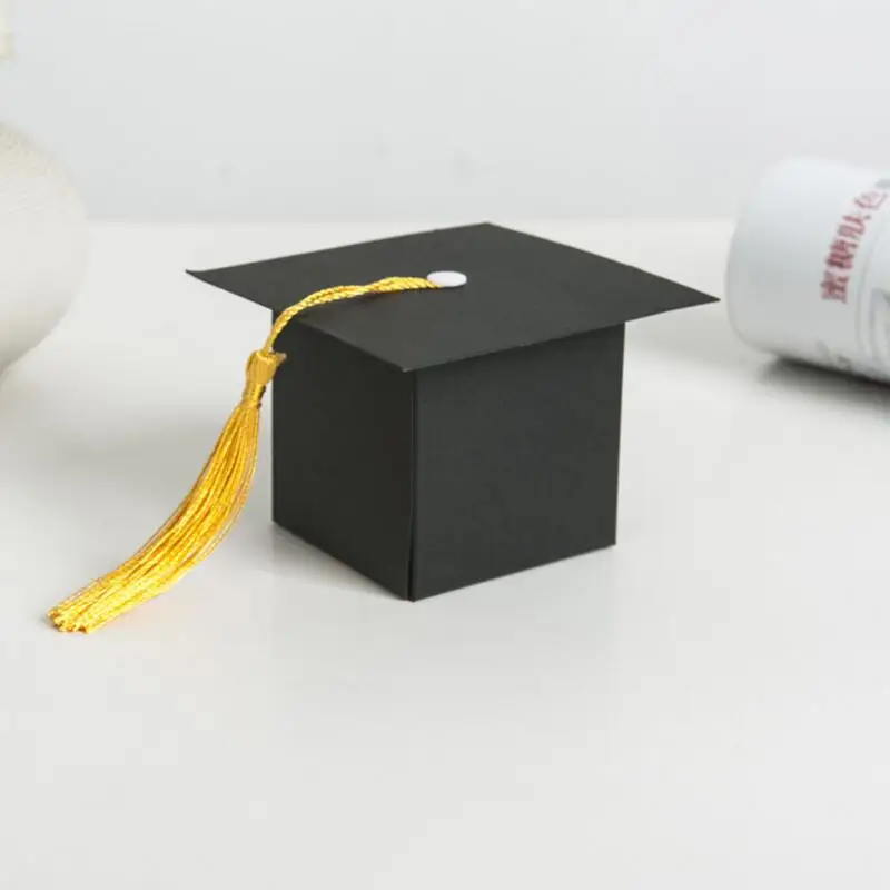 30pcs/lot Creative New Celebration Bachelor Hat Shape Tassel Paper Box School Graduation Party Gift Packaging Box
30pcs/lot Creative New Celebration Bachelor Hat Shape Tassel Paper Box School Graduation Party Gift Packaging Box