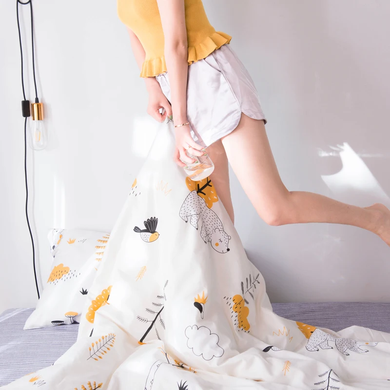 Home Textile Pure Cotton Bedding Set Cell Strawberry Flower blooming Duvet Cover Pillowcase Bedspread Kit Queen King Twin Full
Home Textile Pure Cotton Bedding Set Cell Strawberry Flower blooming Duvet Cover Pillowcase Bedspread Kit Queen King Twin Full