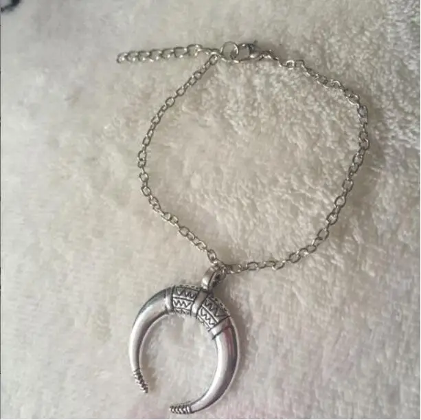 sl 0127 Crescent-shaped pendant bracelet fashion jewelry punk women wholesale 2017 hot retro clothing accessori | Украшения и