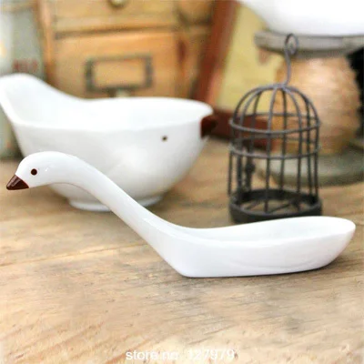 Ceramic spoons, lovely creative Home Furnishing, tableware, table dinner ware Swan spoon, scoop
Ceramic spoons, lovely creative Home Furnishing, tableware, table dinner ware Swan spoon, scoop