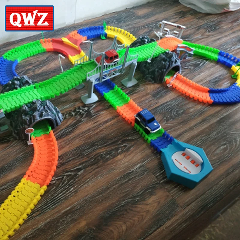 Набор железной дороги QWZ, светящийся гоночный гибкий трек, гнущийся, светящийся в темноте, светильник йся автомобиль, гоночная трасса, игруш...
Набор железной дороги QWZ, светящийся гоночный гибкий трек, гнущийся, светящийся в темноте, светильник йся автомобиль, гоночная трасса, игруш...