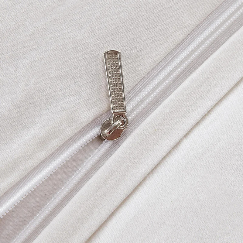 White Satin Bedding Set Luxury Wedding Bed set Jacquard Cotton Duvet Cover Bed sheet Bedlinen Bed cover King Queen size
White Satin Bedding Set Luxury Wedding Bed set Jacquard Cotton Duvet Cover Bed sheet Bedlinen Bed cover King Queen size