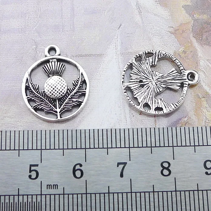 100pcs Charm round pendants 16*19mm Antique silver Handmade Jewelry Making DIY Supplies European Alloy accessories Hot
100pcs Charm round pendants 16*19mm Antique silver Handmade Jewelry Making DIY Supplies European Alloy accessories Hot