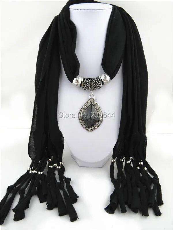 Fashionable lady tassel scarf shawl scarf decorated with resin alloy pearl factory free shipping
Fashionable lady tassel scarf shawl scarf decorated with resin alloy pearl factory free shipping