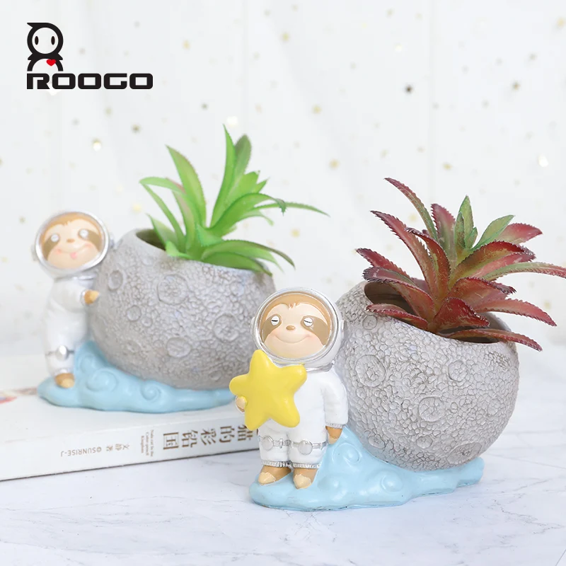 Roogo Small Flower Pot Outdoor Mini Resin Garden Plant Pot Indoor with Drainage Succulent Pots Multi Home Decoration Figurines
Roogo Small Flower Pot Outdoor Mini Resin Garden Plant Pot Indoor with Drainage Succulent Pots Multi Home Decoration Figurines