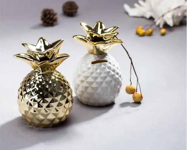 1PC Ceramic Pineapple Money Boxes Ornaments For Home Modern Piggy Bank Coin Box For Home Decoration Accessories Souvenirs ME 033
1PC Ceramic Pineapple Money Boxes Ornaments For Home Modern Piggy Bank Coin Box For Home Decoration Accessories Souvenirs ME 033