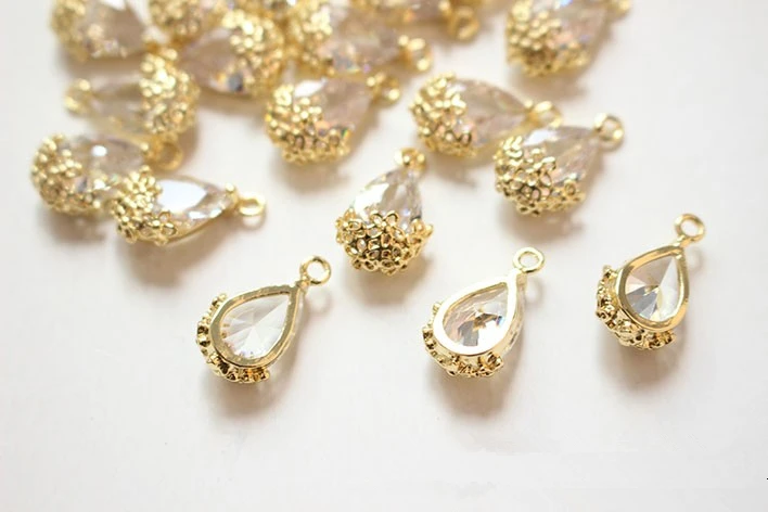 Min order 10pcs/lot glass core geometry water drop shape copper floating locket charms diy jewelry earring/necklace pendants
Min order 10pcs/lot glass core geometry water drop shape copper floating locket charms diy jewelry earring/necklace pendants