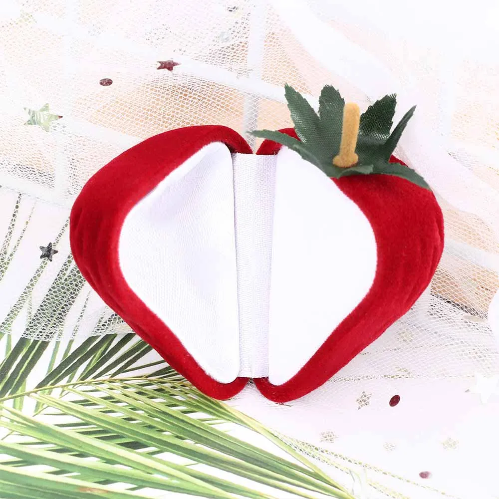 Top Selling 1 PCS Red Strawberry Box Velvet Ring Storage Case Jewelry Box Ring Protector Flocking Gift Box
Top Selling 1 PCS Red Strawberry Box Velvet Ring Storage Case Jewelry Box Ring Protector Flocking Gift Box