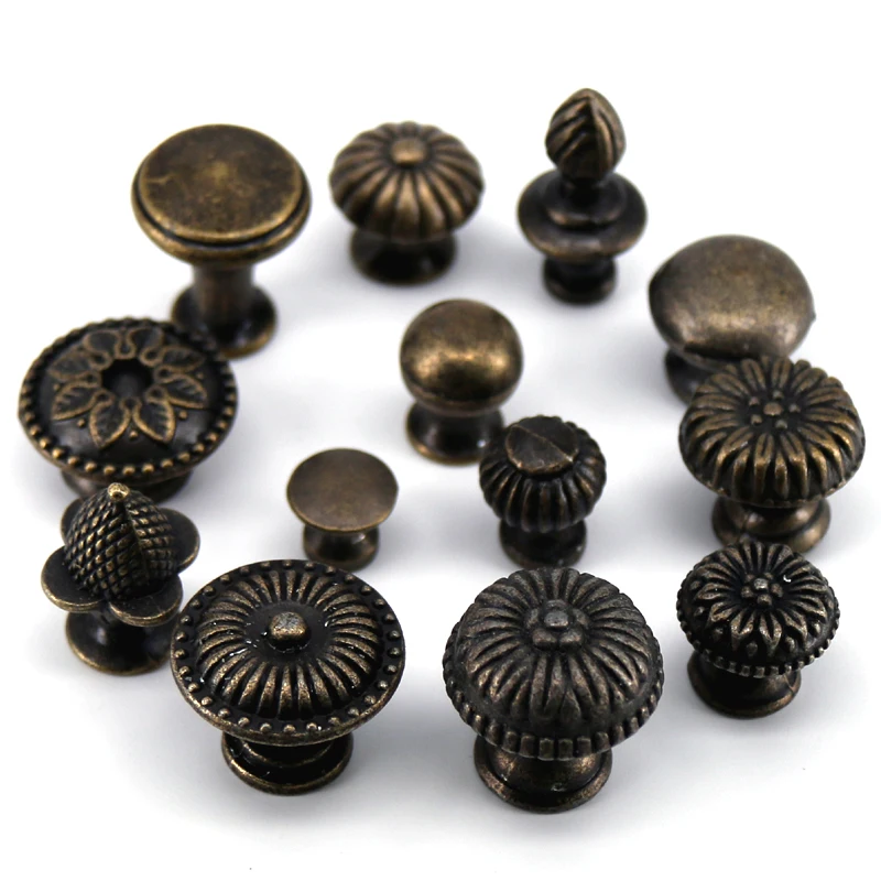 1x Antique Bronze Small Cabinet Cupboard Pulls Knobs Retro Funiture Decor Drawer Dresser Jewellery box Wooden box Handle Knob
1x Antique Bronze Small Cabinet Cupboard Pulls Knobs Retro Funiture Decor Drawer Dresser Jewellery box Wooden box Handle Knob