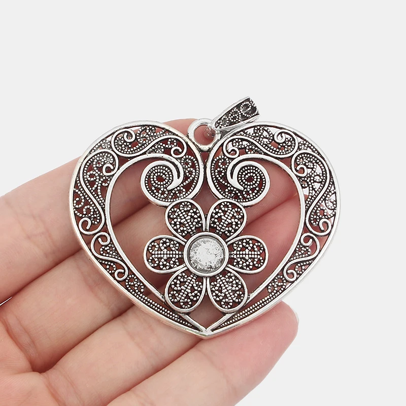 5pcs Filigree Heart Pendant With 8mm Trays Blank Bezel Cameo Cabochon Base Settings Fit DIY Jewellery Finding
5pcs Filigree Heart Pendant With 8mm Trays Blank Bezel Cameo Cabochon Base Settings Fit DIY Jewellery Finding