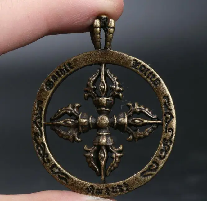 Chinese Bronze Exquisite Tantra Amulet Xiangmo-chu Pestle Pendant Exorcise Evil Spirits Statue
Chinese Bronze Exquisite Tantra Amulet Xiangmo-chu Pestle Pendant Exorcise Evil Spirits Statue