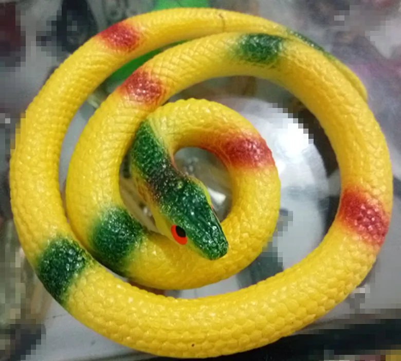 50cm Halloween Party Gift Tricky Funny Spoof Toys Simulation Soft Scary Fake Snake Horror Toy for Party Event
50cm Halloween Party Gift Tricky Funny Spoof Toys Simulation Soft Scary Fake Snake Horror Toy for Party Event