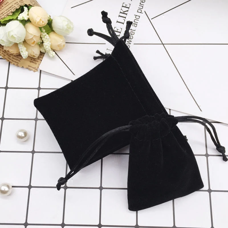 5pcs/lot Small Black Velvet Bag 7x9 10x12cm Charms Earrings Jewelry Packaging Bags Wedding Decoration Velvet Pouch Gift Bags
5pcs/lot Small Black Velvet Bag 7x9 10x12cm Charms Earrings Jewelry Packaging Bags Wedding Decoration Velvet Pouch Gift Bags