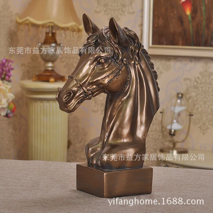 European style furnishings resin craft horse ornaments crafts home furnishings living room European-style decorations
European style furnishings resin craft horse ornaments crafts home furnishings living room European-style decorations